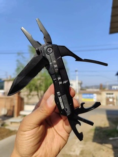 户外联防救援多功能组合工具便携折叠钳应急锯齿刀工具多用钳螺丝