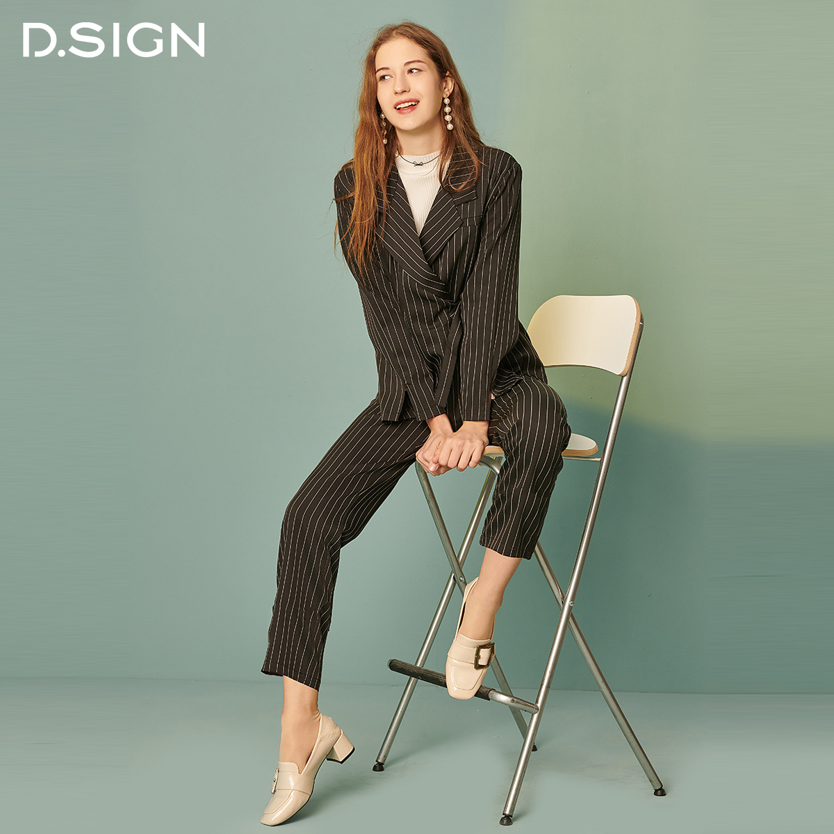 D.SIGN2018пîÇ^ŮÌ××°ÌõÎÆÏµ´øÎ÷·þÁ½¼þÌ×Éè¼Æ¸ÐŮʿÐÝÏÐÌ×Î÷