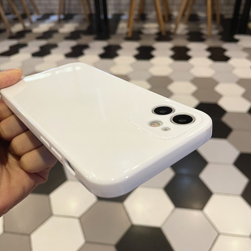 简约软胶适用苹果14手机壳