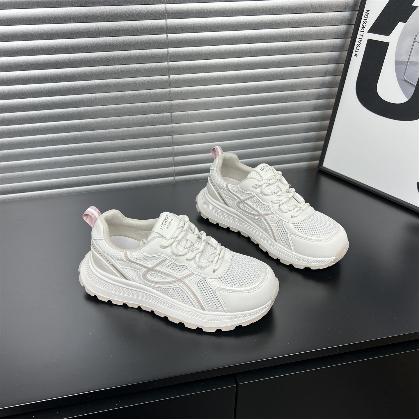 超轻软底~网面透气休闲鞋女2026夏季新款运动不累脚显脚小老爹鞋