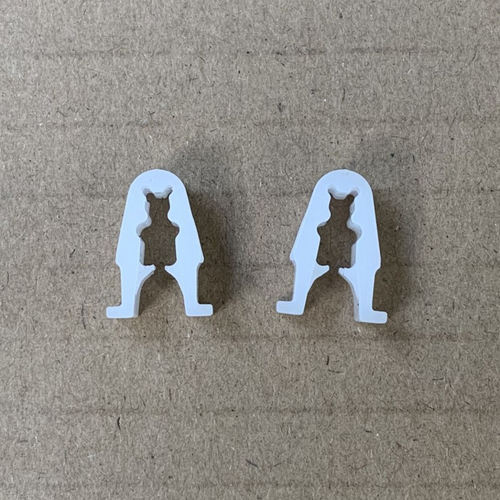 特斯拉ModelYModel3两侧板卡扣