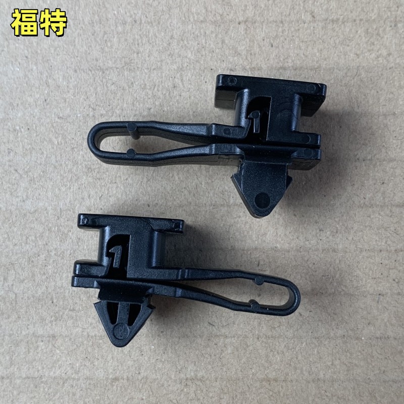 12-18新款福克斯猎豹CS9A柱卡扣