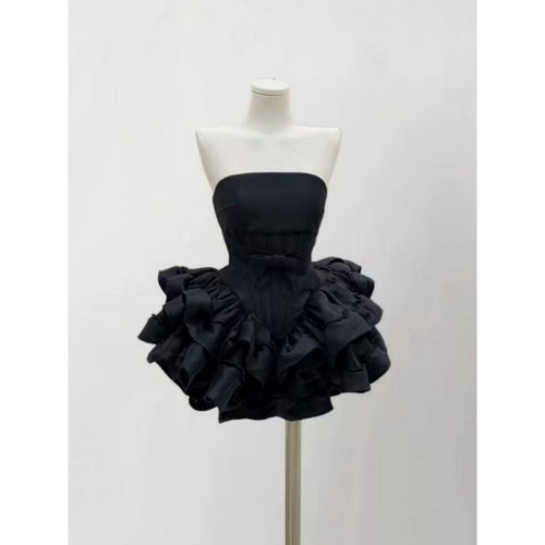 法式复古鱼骨抹胸蛋糕裙小礼服女新款收腰显瘦蓬蓬裙连衣裙小香风