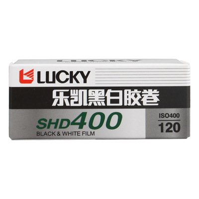 高对比度，弱光表现佳