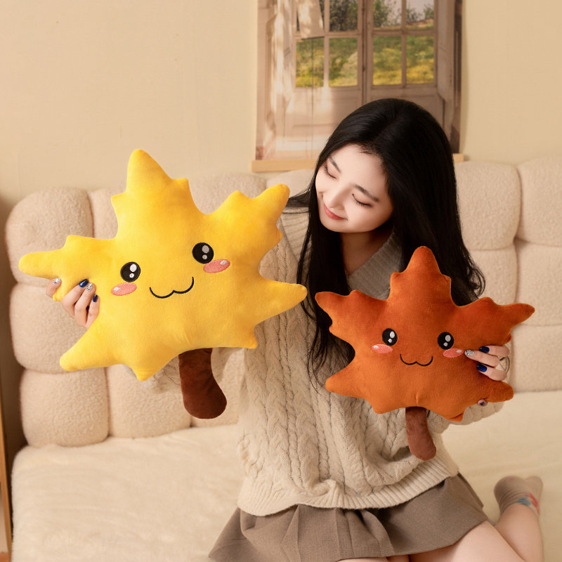 可爱笑脸枫叶抱枕创意卡通毛绒玩具幼儿园办公室装饰靠垫,节庆用品/礼品,创意抱枕,淘宝优惠券,粉丝福利购,淘宝优惠卷