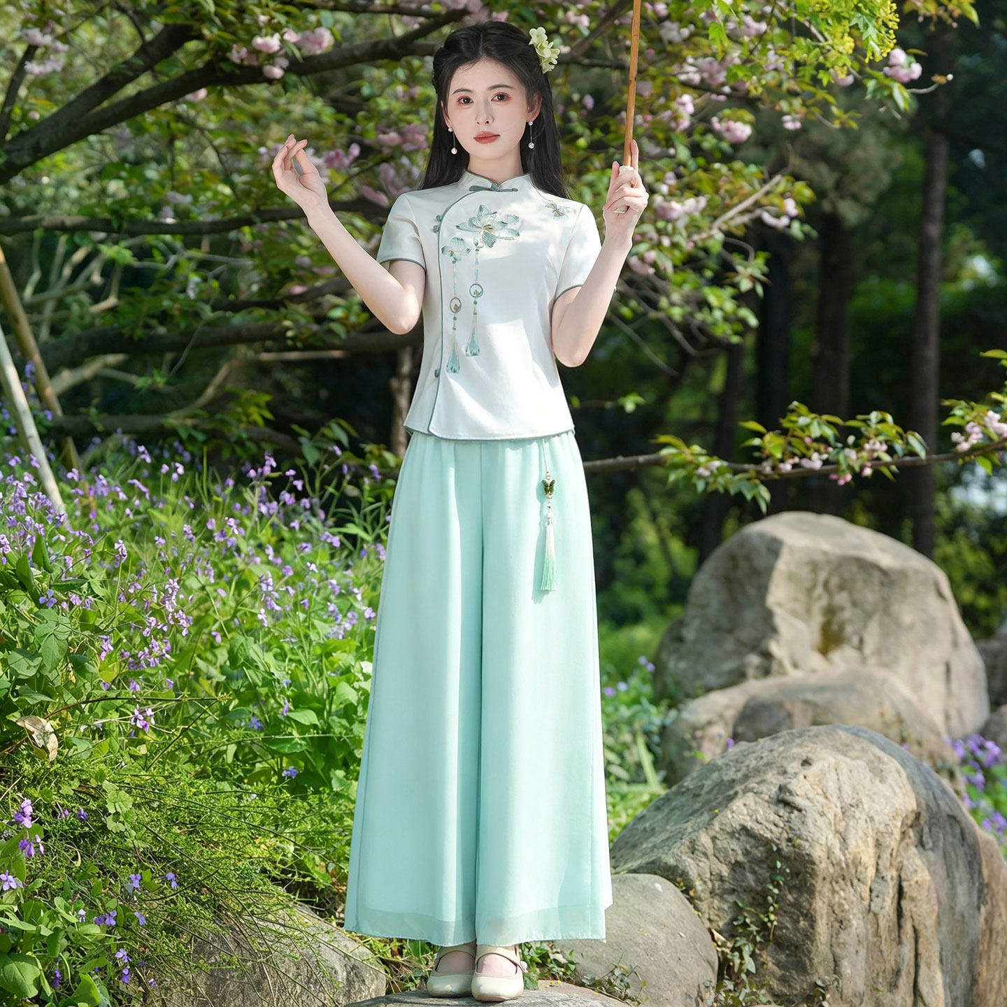 茶艺师工作服装新中式茶楼制服盘扣刺绣上衣阔腿裤两件套日常可穿
