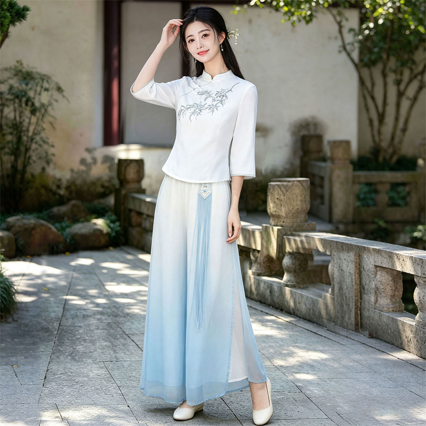 新中式立领刺绣旗袍茶服两件套