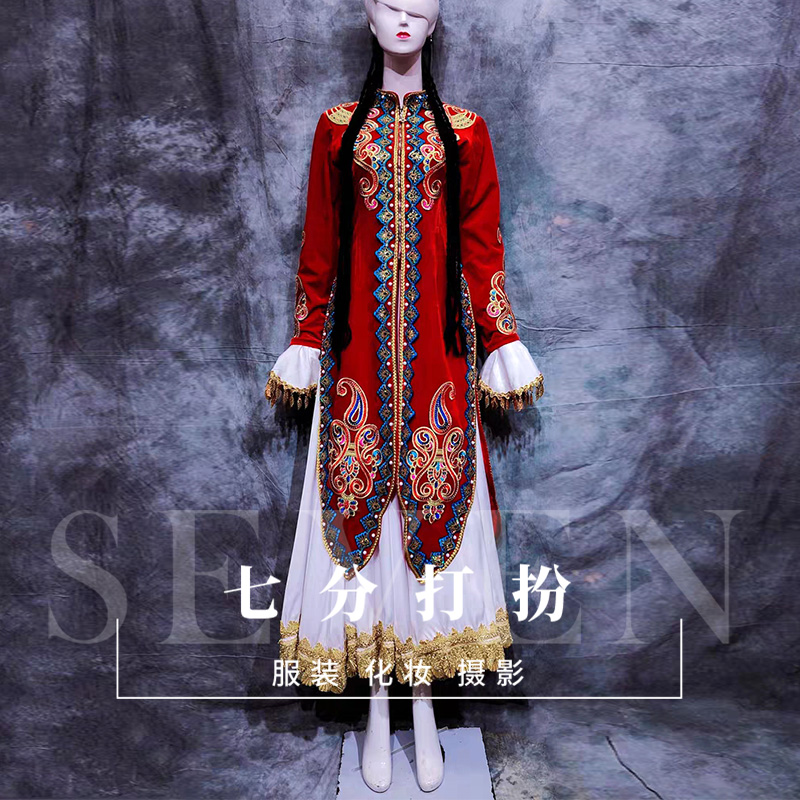 租乌孜别克族盛装维吾尔族服装租赁新疆56个少数民族演出服饰出租