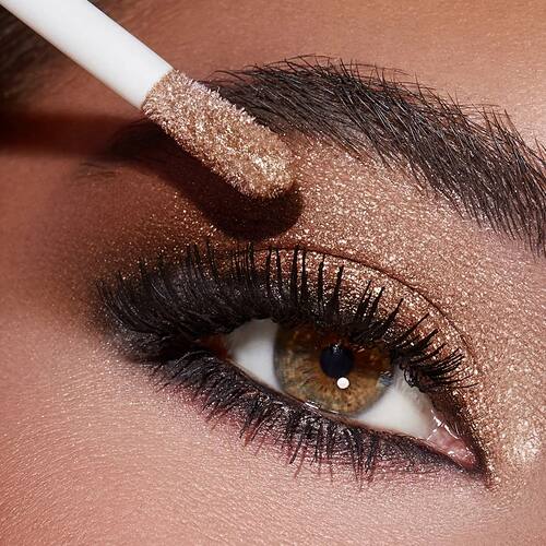 Opulent Diamond-Glow Pearlescent Eyeshadow That Lasts Long,
