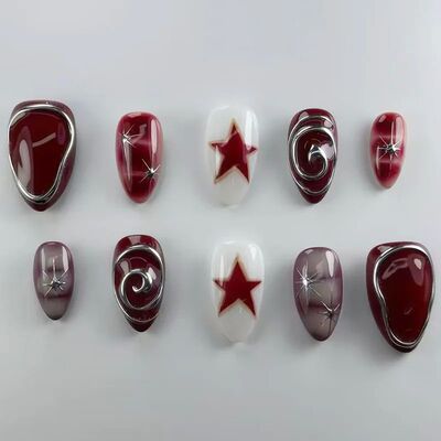 24pcs Red Star Print Fake Nails Sweet Cool Short Almond Pres
