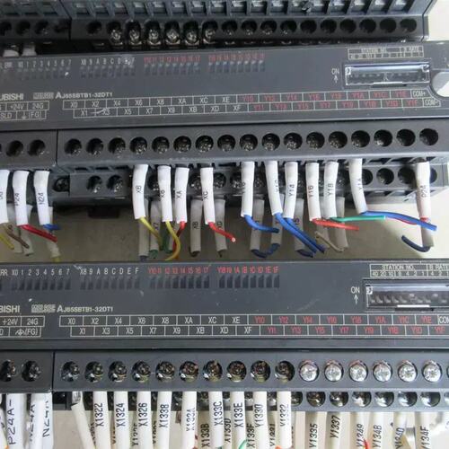 议价A028*正品 AJ65SBTB1-32DT1