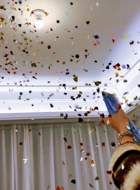 礼花筒枪自动充气节日生日派对礼炮聚会拍照婚礼手持氛围道具