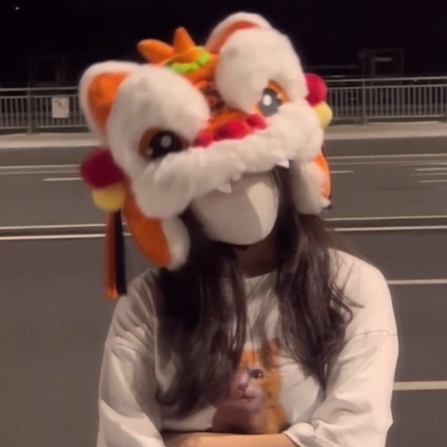 醒狮头盔套冬季毛绒保暖全盔半盔适配春节红色动耳可爱卡通虎头帽