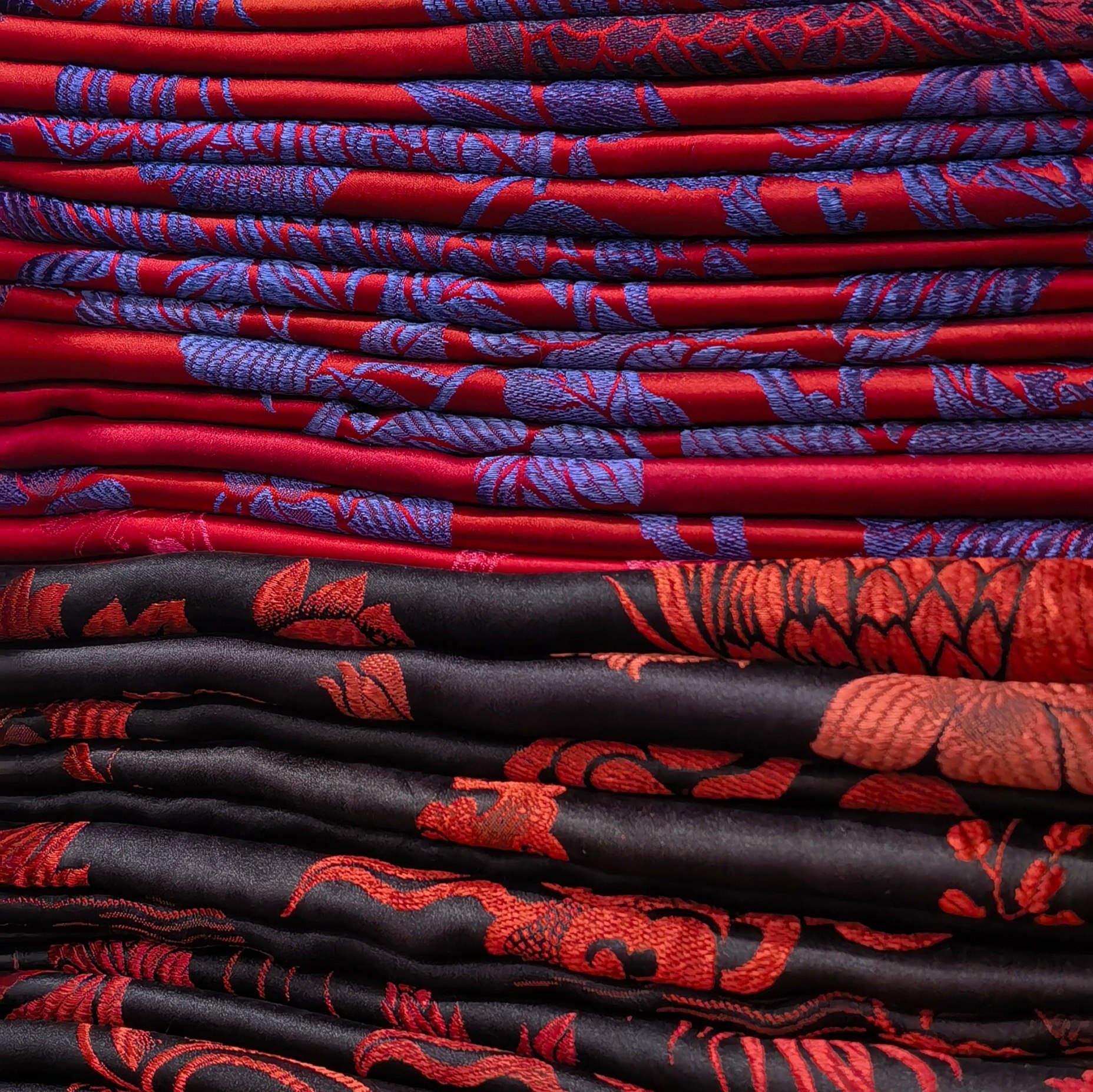 135*195厘米真丝软缎老料丝绸不支持七天无理由