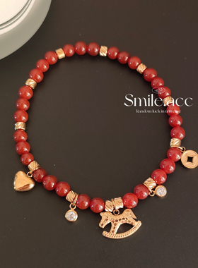 新款小马爱心红色串珠手链女ins小众设计轻奢招财纳福新年配饰