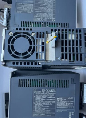 三菱伺服电机驱动器MR-JE-100B 1KW--议价商品