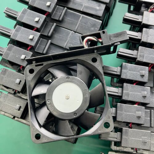 原装发那科NMB 2406VL-05W-B69 24V 0.--议价商品