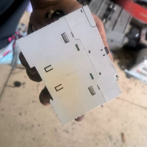 和泉IDEC PLC控制器，型号FC4A-C16R2，台湾产--议价商品