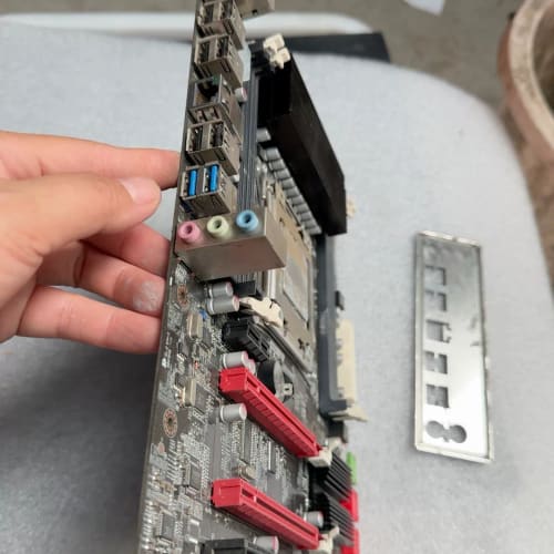 E5-2660+X79主板 带挡板，一起出，功能正常接口使用--议价商品