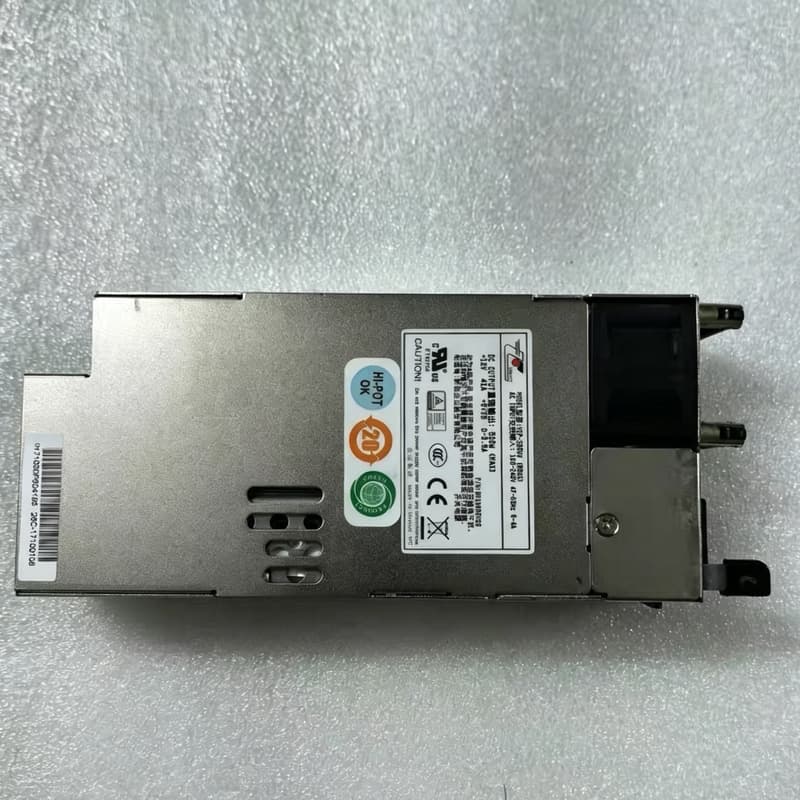 新巨 EMACS M1P-2500V 热插拔冗余电源500W--议价商品