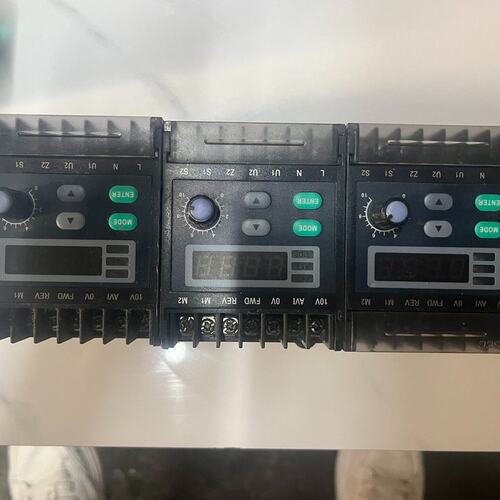 精研SK200E调速器，220V单相工业用，带数显屏和旋钮，--议价商品