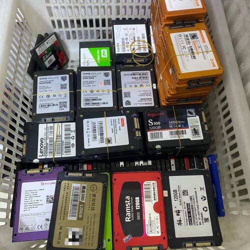 随机品牌240G拆机二手固态硬盘--议价商品