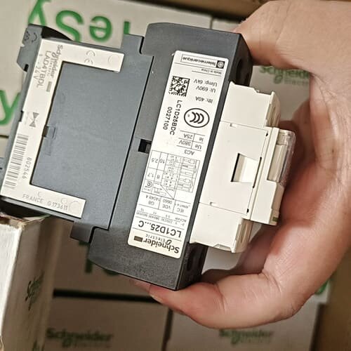 LC1D25BDC DC24V 直流接触器，全新原装正--议价商品