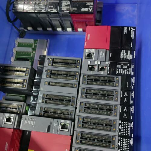 三菱PLC模块，型号RO8CPU、RD77MS16、AX1---议价商品