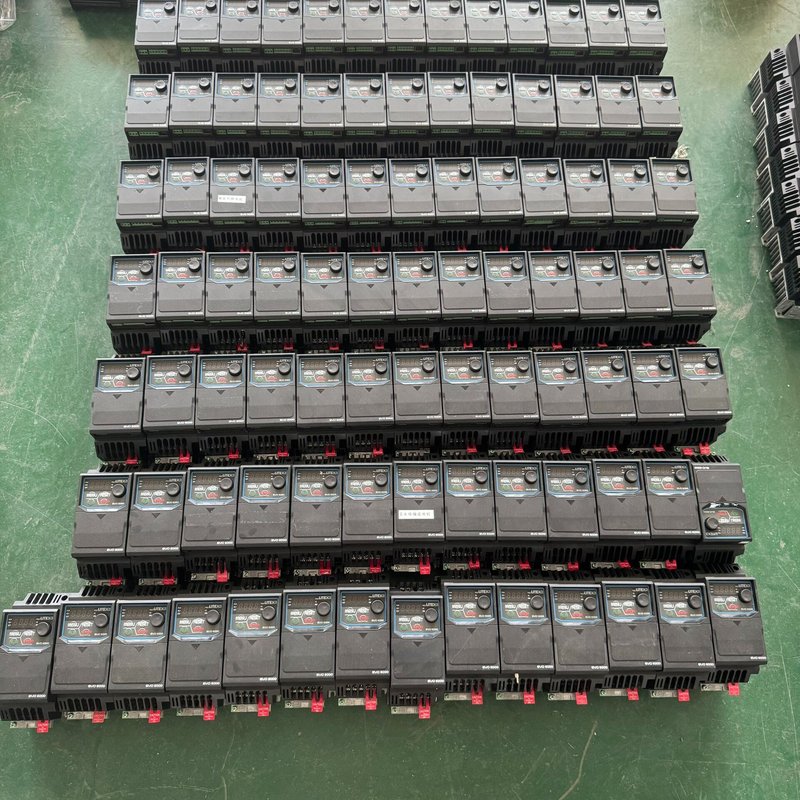 光宝EVO6000变频器,单相输入220-240V,适用0.--议价商品