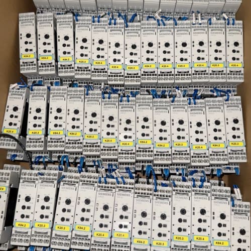 3RP1505-2AP30西门子固态时间继电器，新柜拆机，成--议价商品