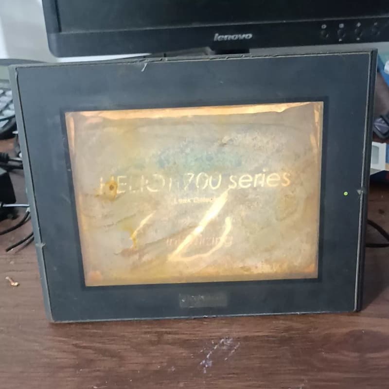 松下触摸屏,实物拍摄,屏幕有老化现象,显示效果不清晰。拆机品