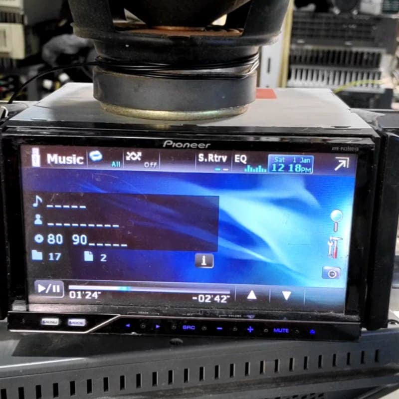 先锋AVH-P4300DVD 先锋进口DVD机 ,机器靓仔 --议价商品