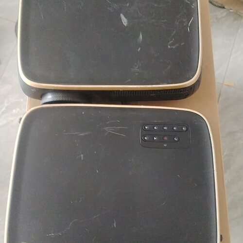 轰天炮投影仪 LED投影仪 ZB-S888 ，没遥控器，单机--议价商品