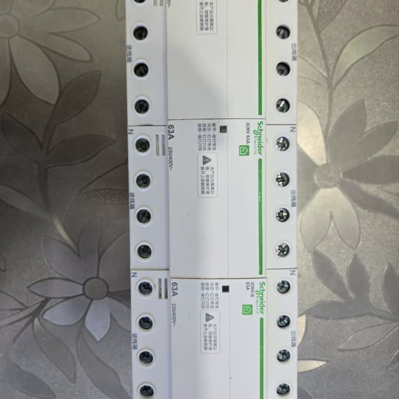 施耐德过欠压 icnv 4P 63A--议价商品