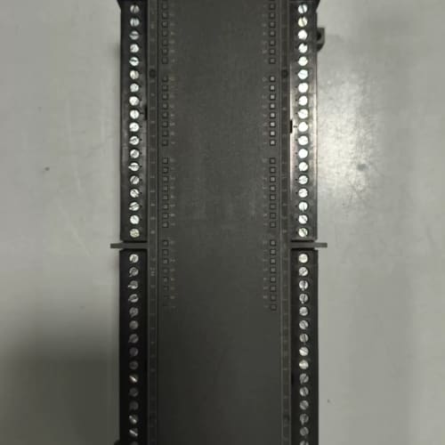 西门子6ES7 223-1PM22-0XA8，拆机二手，成色--议价商品