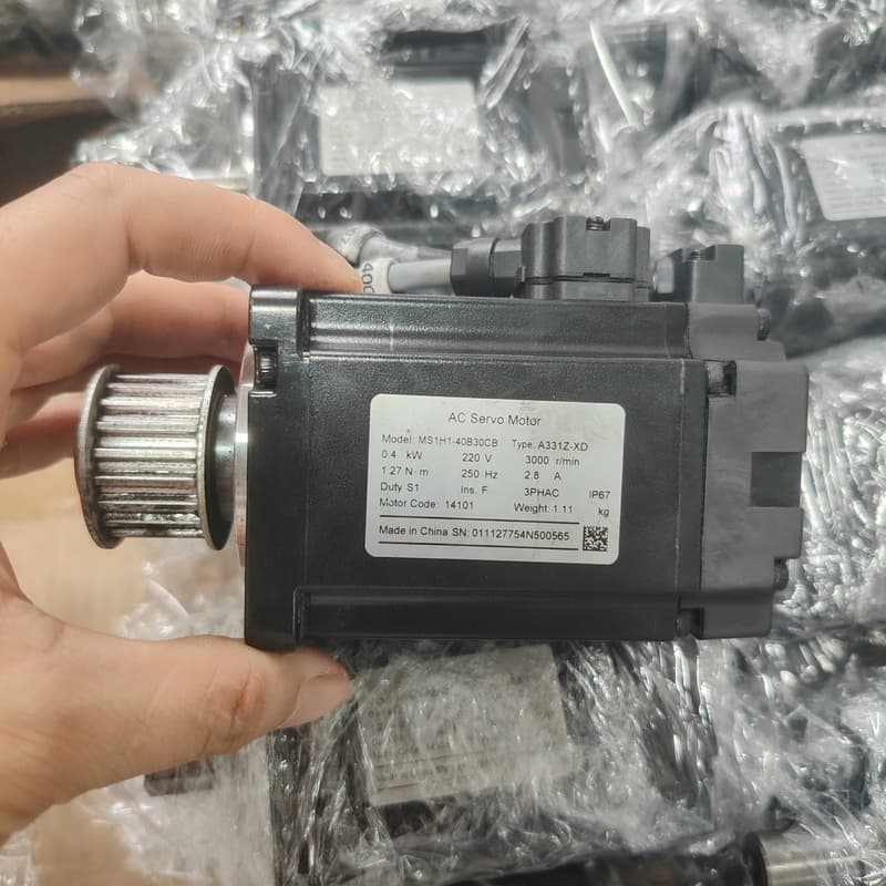 汇川电机MS1H1-40B30CB-A331Z-XD,二手拆--议价商品