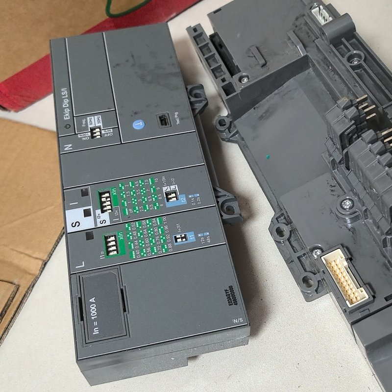 ABB框架断路器控制器1000a--议价商品