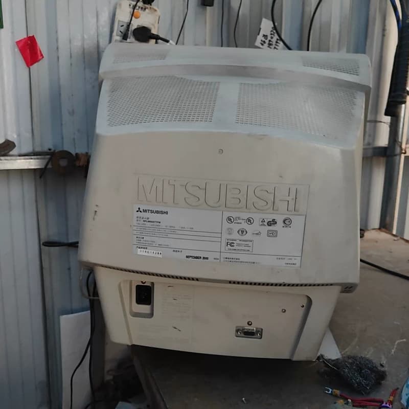 MlTSUBlSHl，日本三菱彩色显示器，--议价商品