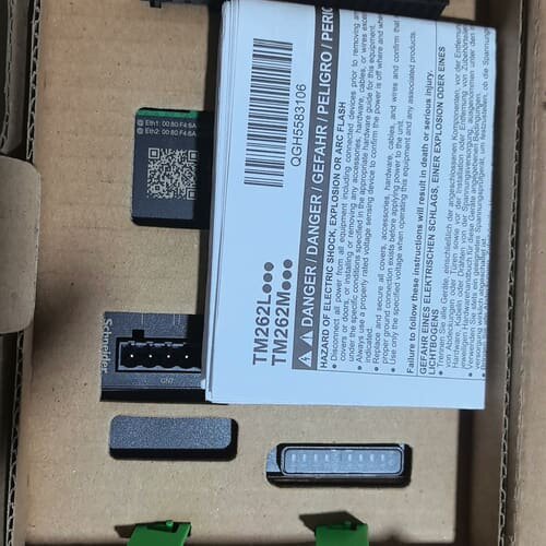 TM262L10MESE8T全新带包装--议价商品
