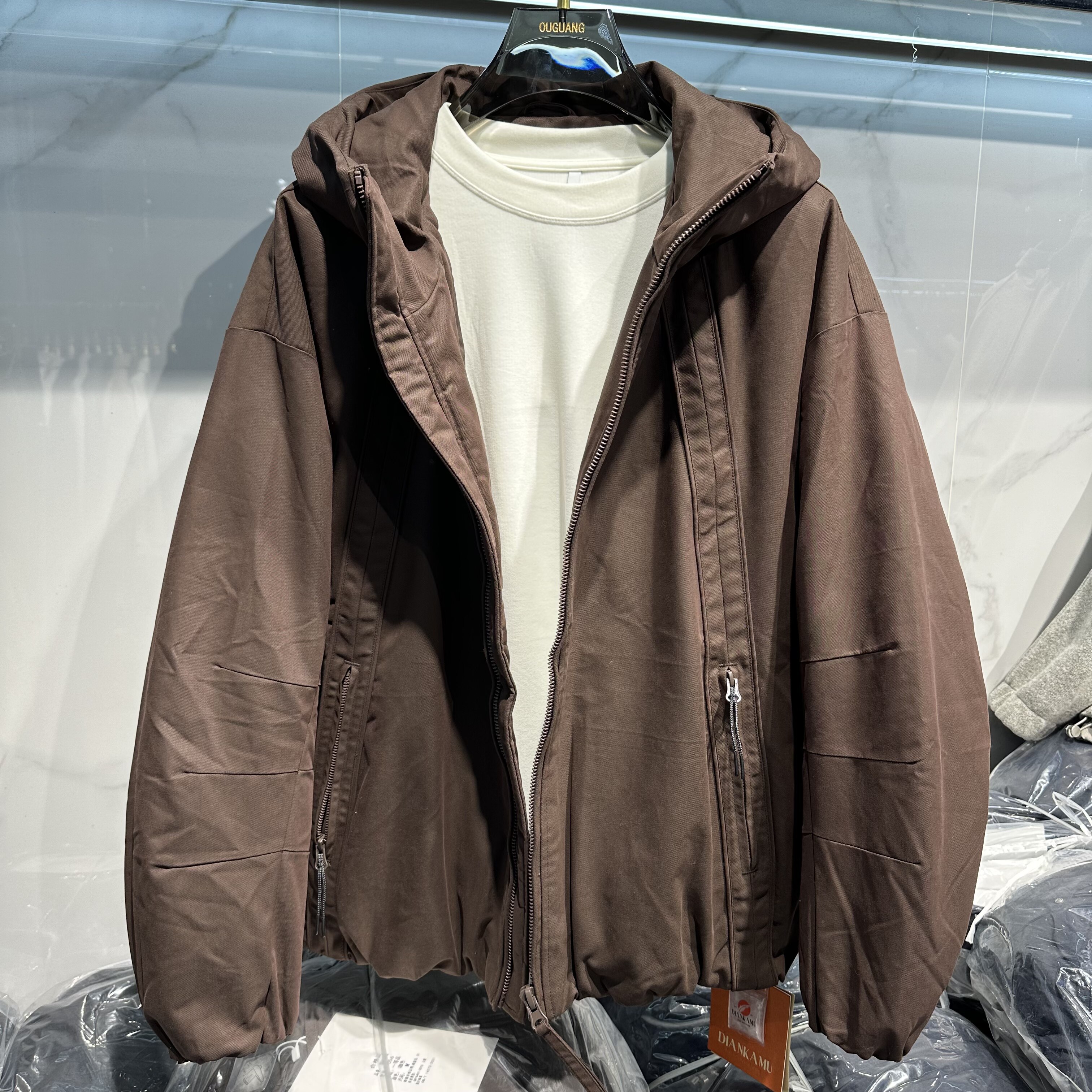 实体拍摄冬季立体裁剪拉链拼接连帽羽绒服男厚款防寒大码男装外套