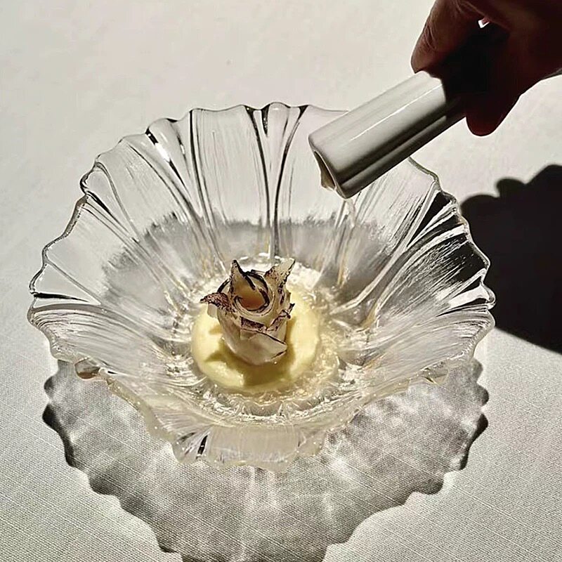 酒店创意花瓣玻璃碗新中式下午茶点心碗不规则位上甜品碗凉菜碟
