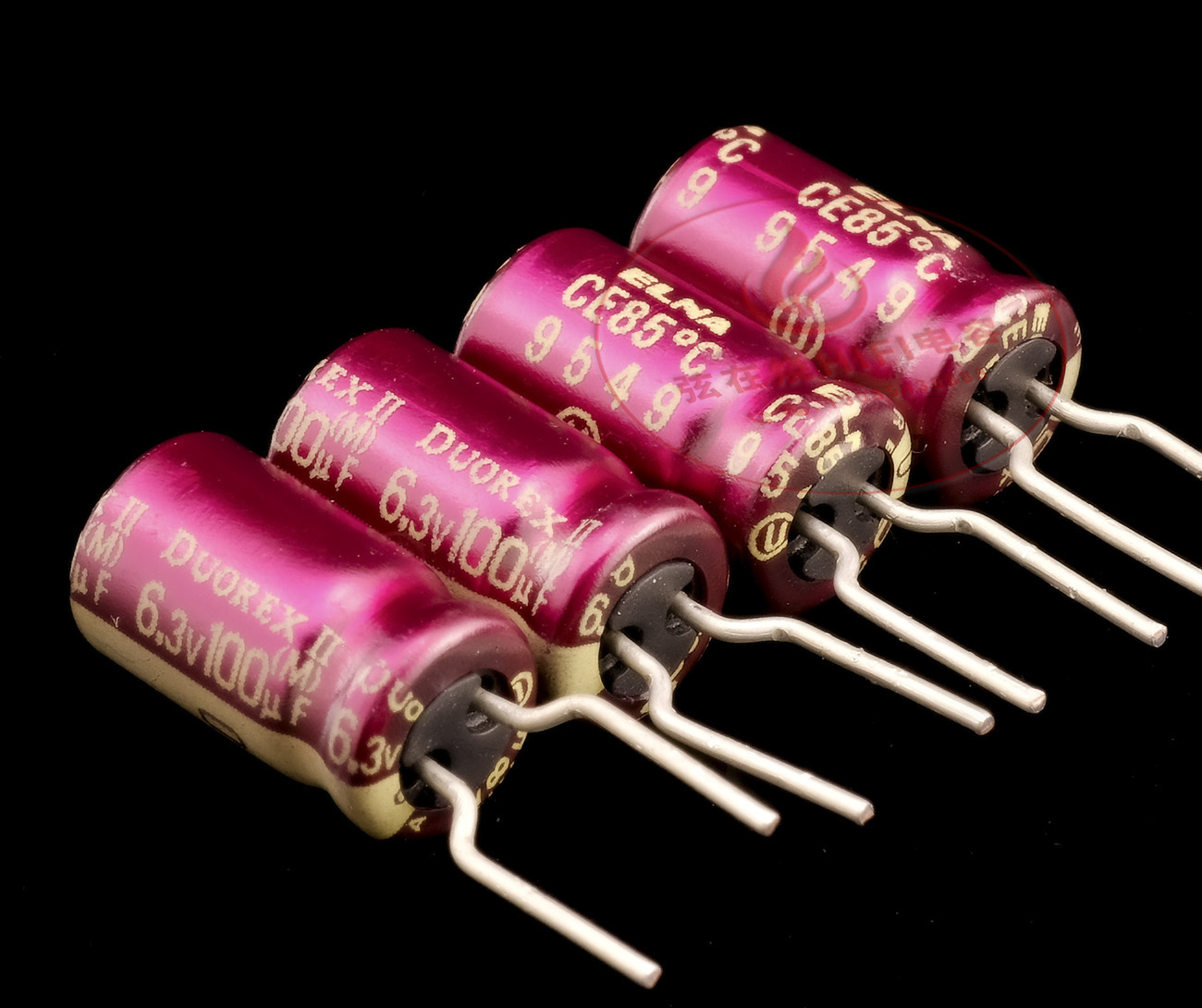 日本ELNA伊娜红袍铜脚发烧电容