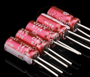 日本ELNA依娜红袍铜脚STARGET剧场系列耦合发烧电解电容16V33UF