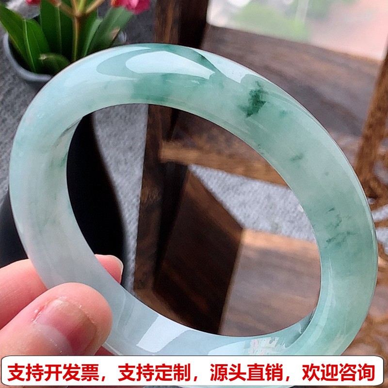 缅甸A货天然翡翠 老坑冰种飘花正装正圈手镯59-60大圈口 完美