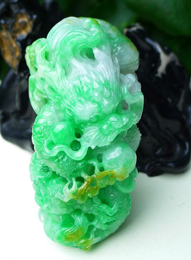 缅甸天然A货玉石翡翠 老坑冰种手工精雕绿色满绿生肖龙牌吊坠