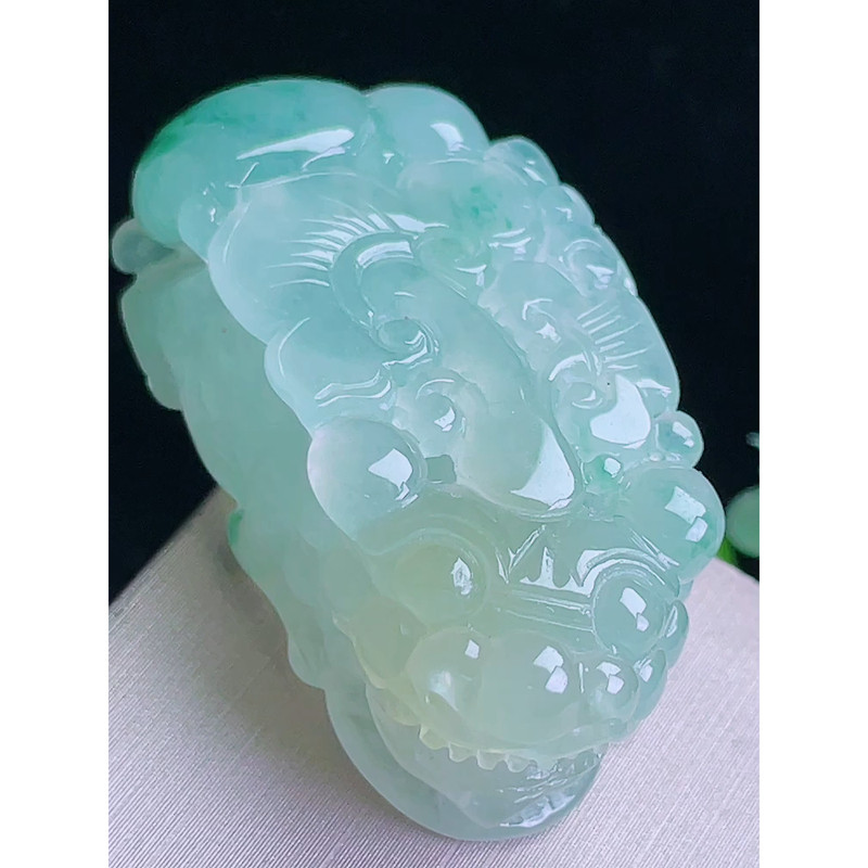 缅甸天然A货玉石翡翠挂件 精雕老坑冰种黄飘花貔貅吊坠