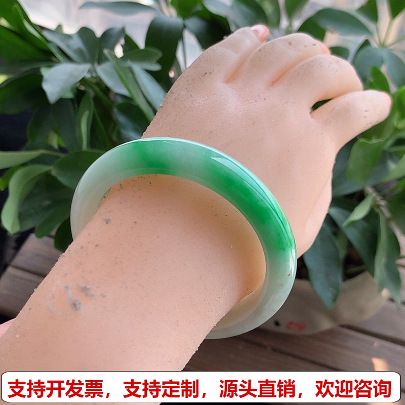 缅甸A货天然翡翠 老坑冰种飘阳绿正装正圈手镯59-60大圈口