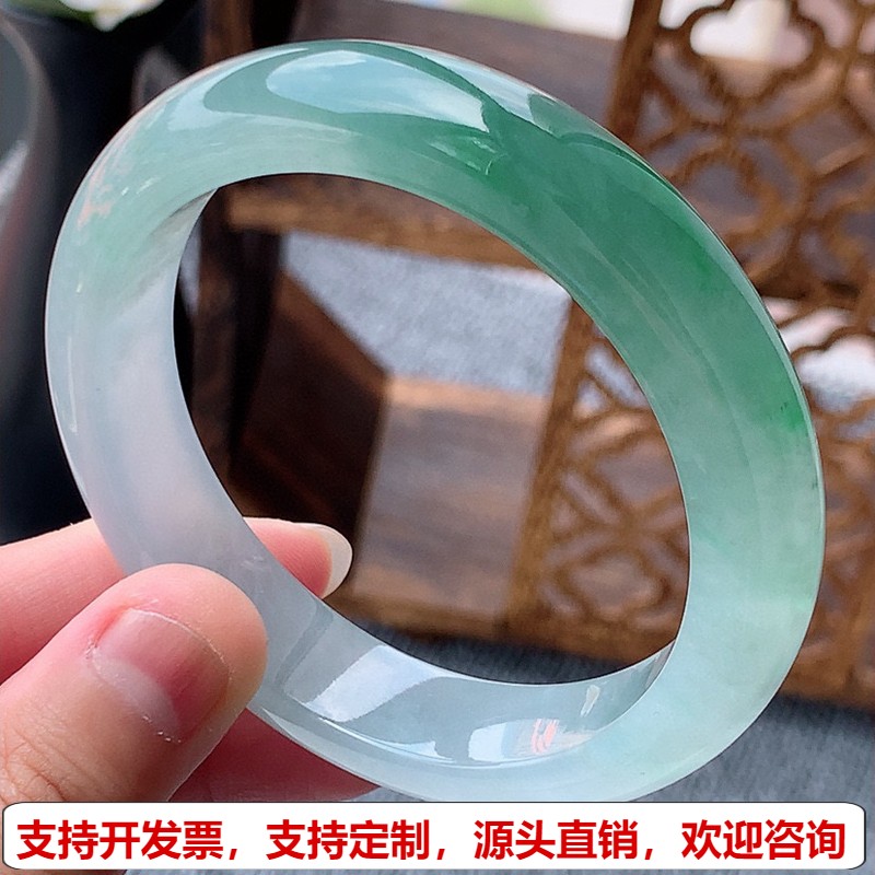 缅甸A货天然翡翠 老坑冰种飘绿正装正圈手镯56-57圈口 完美