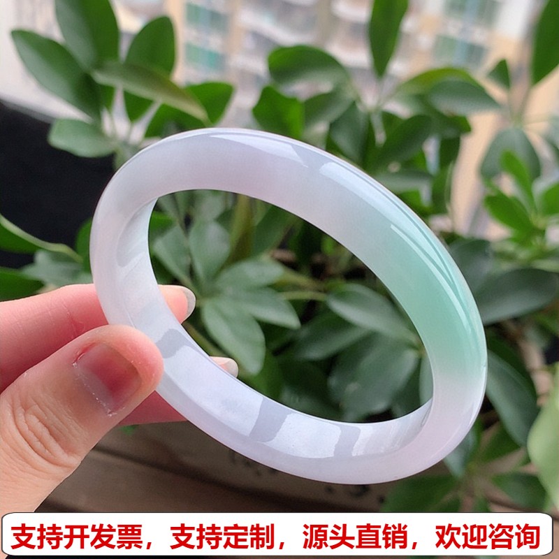 缅甸A货天然翡翠 老坑冰种飘绿贵妃手镯60-61大圈口 完美