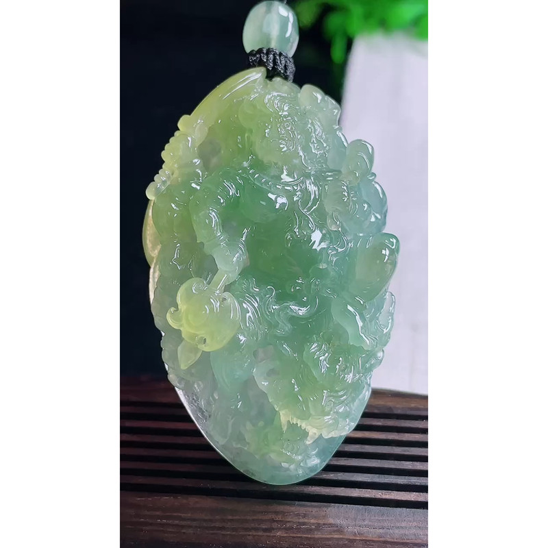 缅甸天然A货玉石翡翠 老坑冰种 手工精雕 黄翡不动明王吊坠